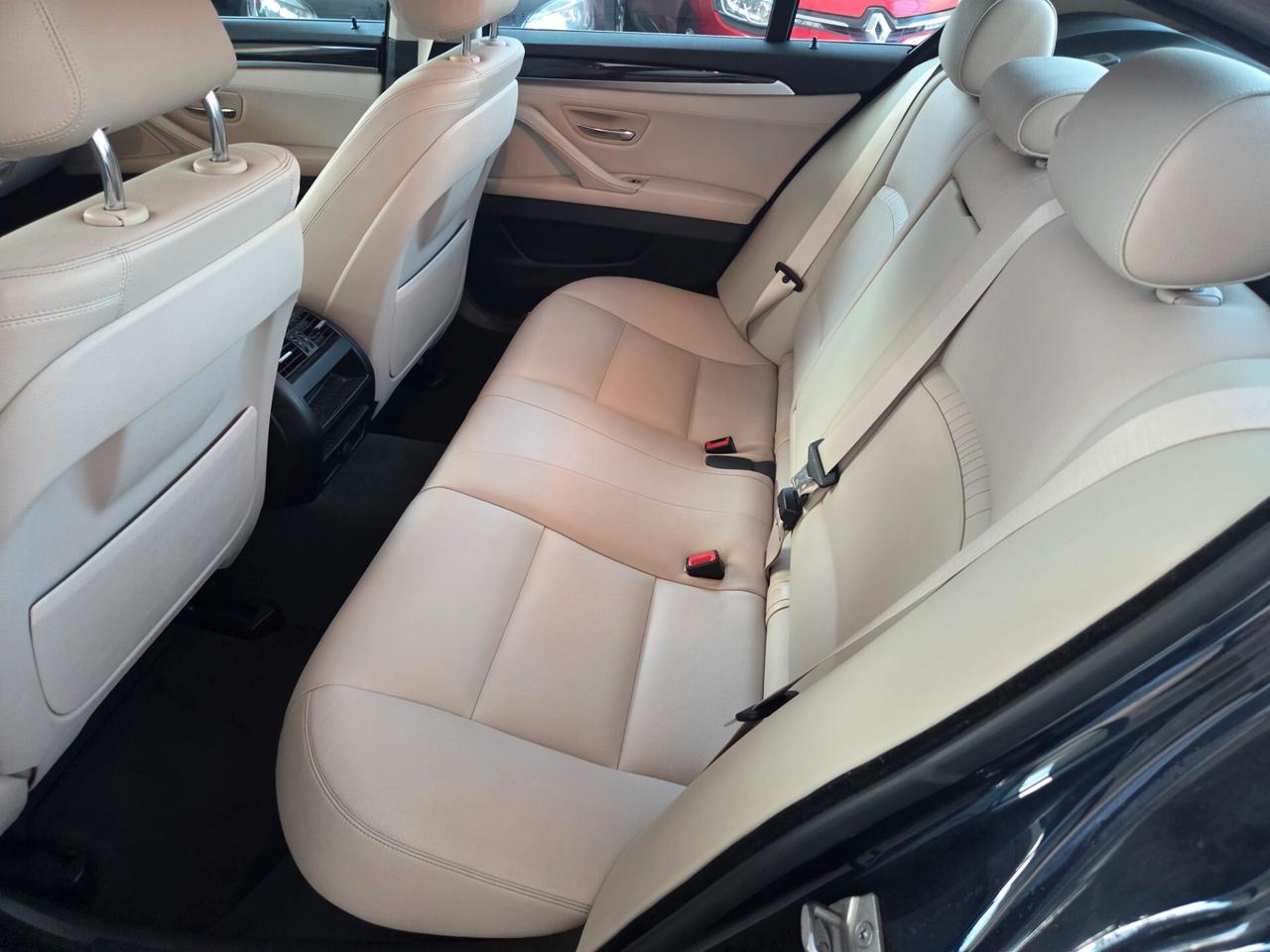 Bmw 520 520d xDrive Luxury
