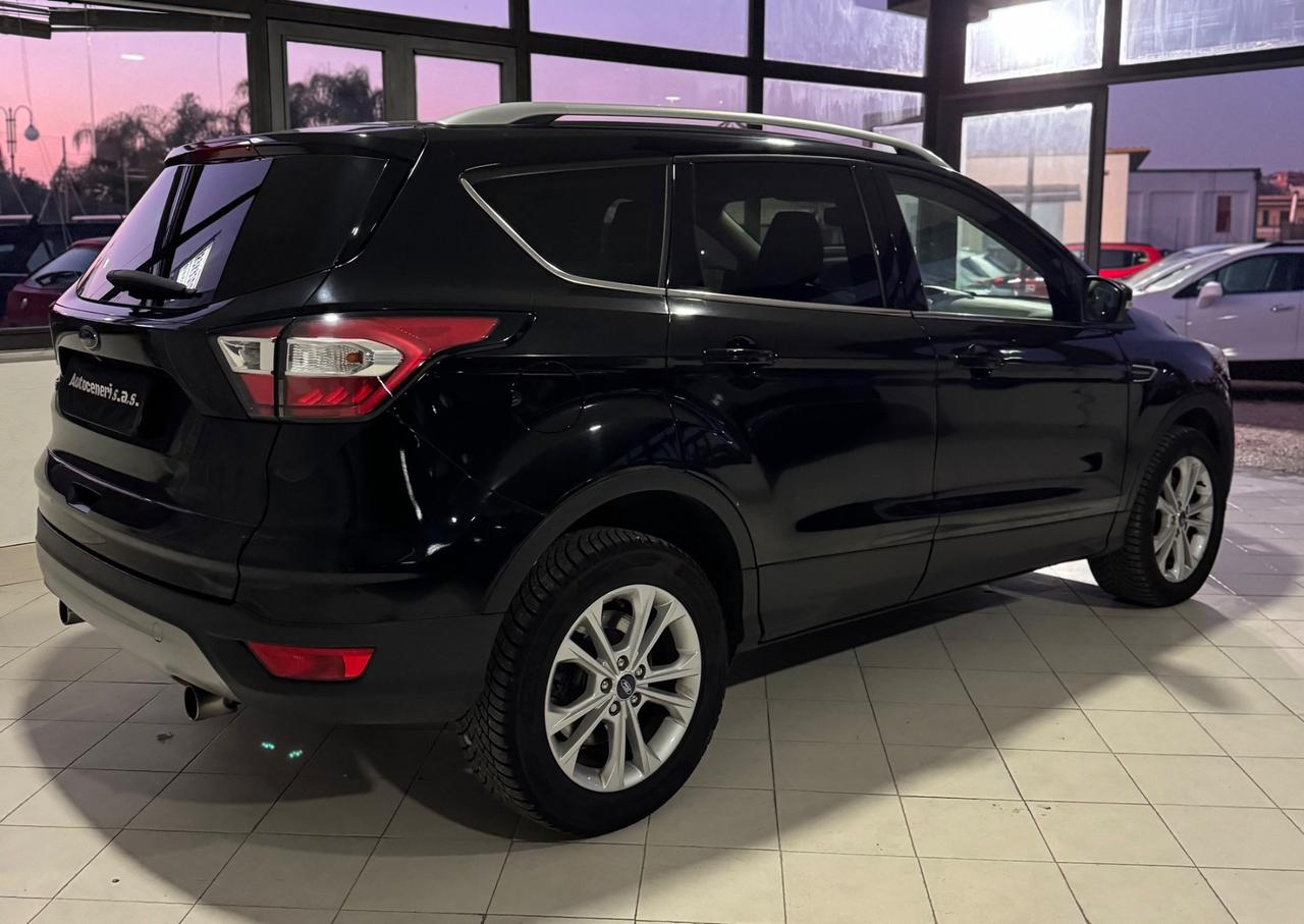 Ford Kuga 1.5 TDCI 120 CV S&S 2WD Titanium