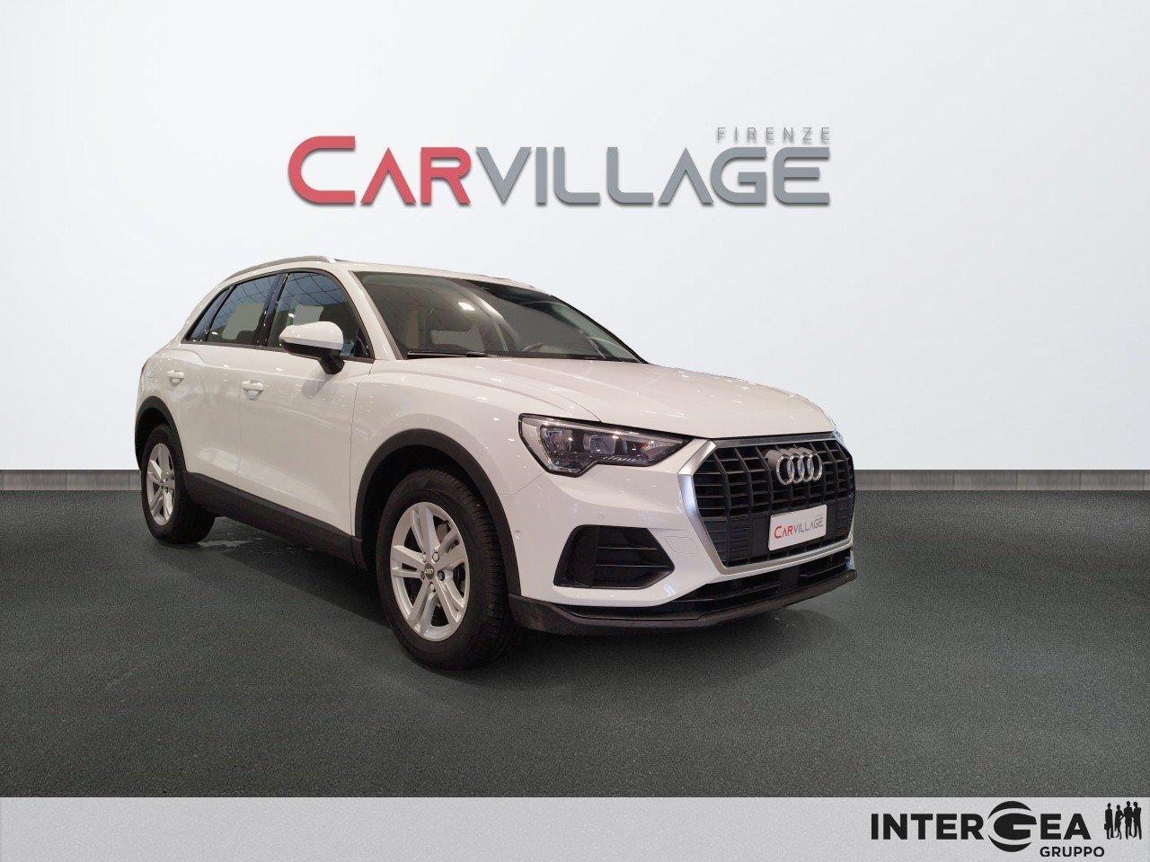 AUDI Q3 35 2.0 tdi Business s-tronic