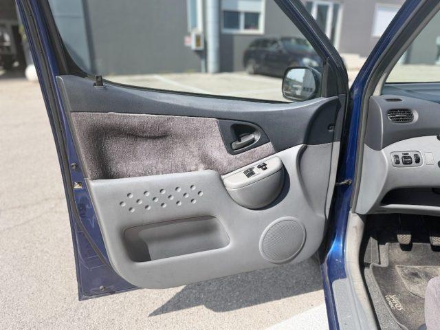 TOYOTA Yaris Verso 1.3i 16V cat Sol