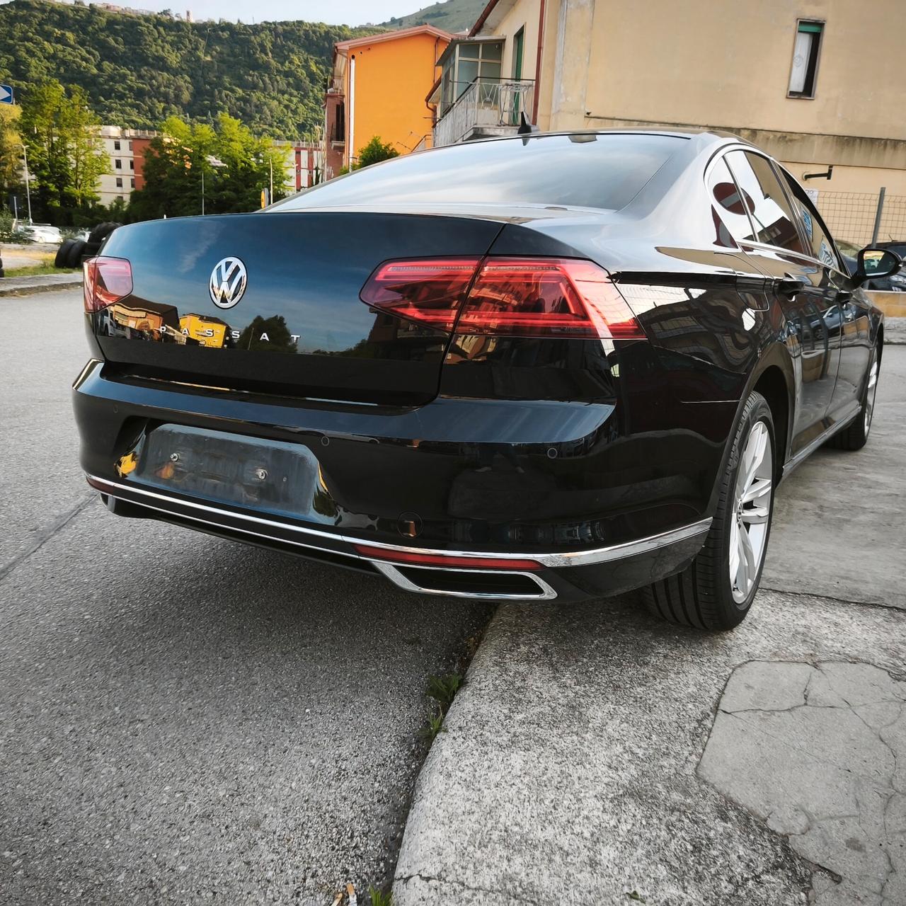 Volkswagen Passat 2.0 TDI SCR EVO DSG Business