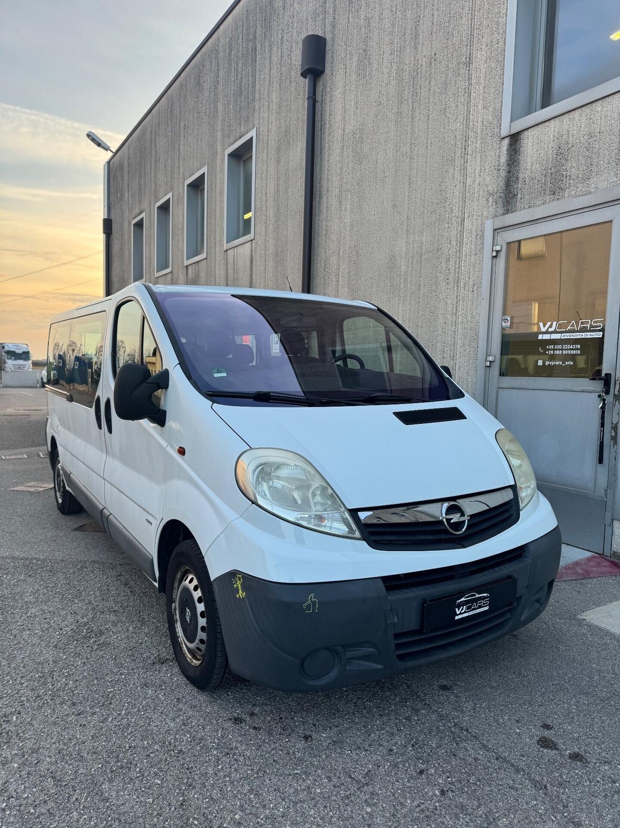 Opel Vivaro 2.0 TDI 9 posti