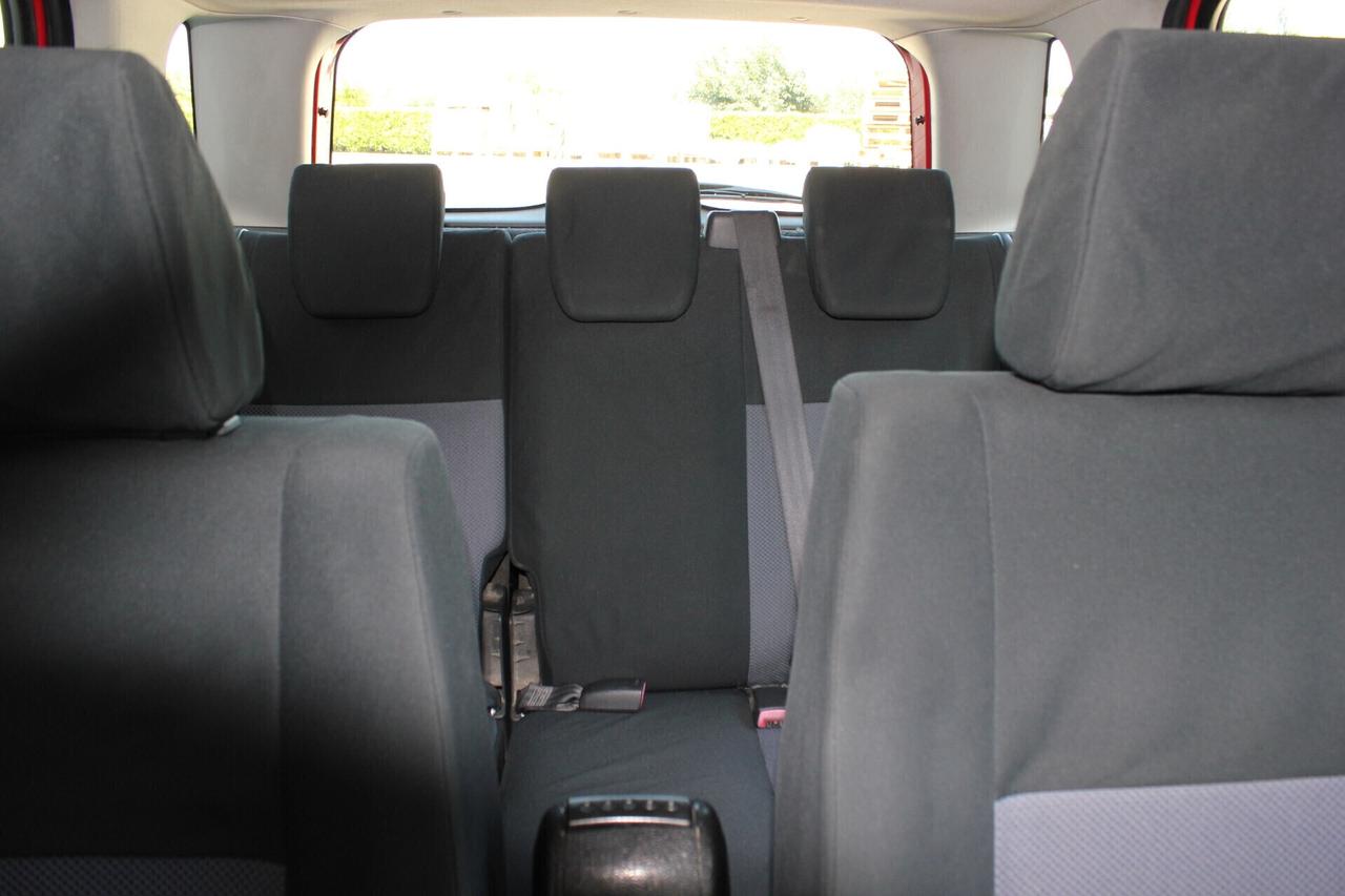 FIAT Sedici Diesel 1.9 M-Jet 120cv 4x4 .