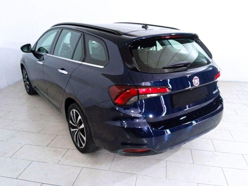 FIAT Tipo (2015-->) 1.6 Mjt S&S SW Lounge