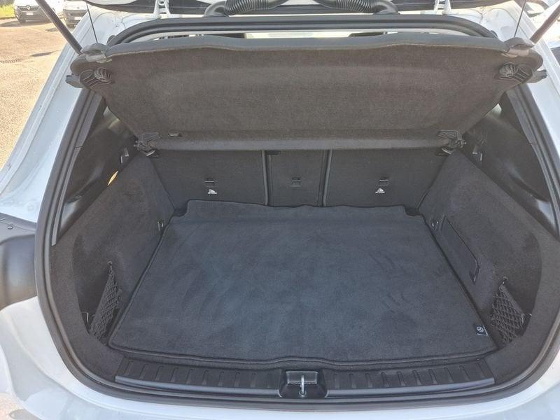 Mercedes-Benz GLA GLA 180 d Automatic Business