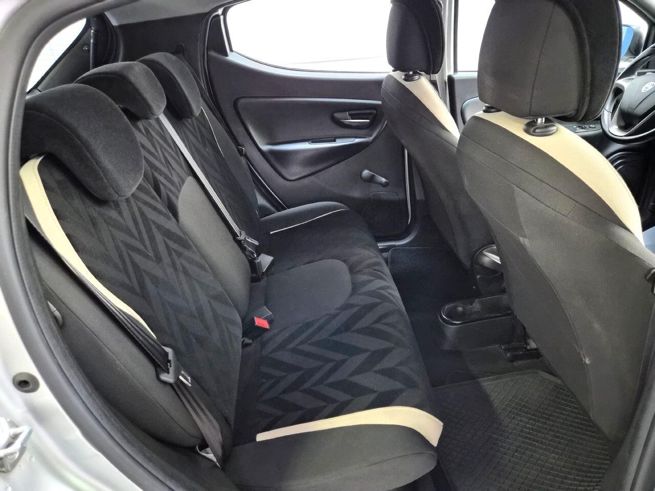 Lancia Ypsilon 1.2 Gold 69cv
