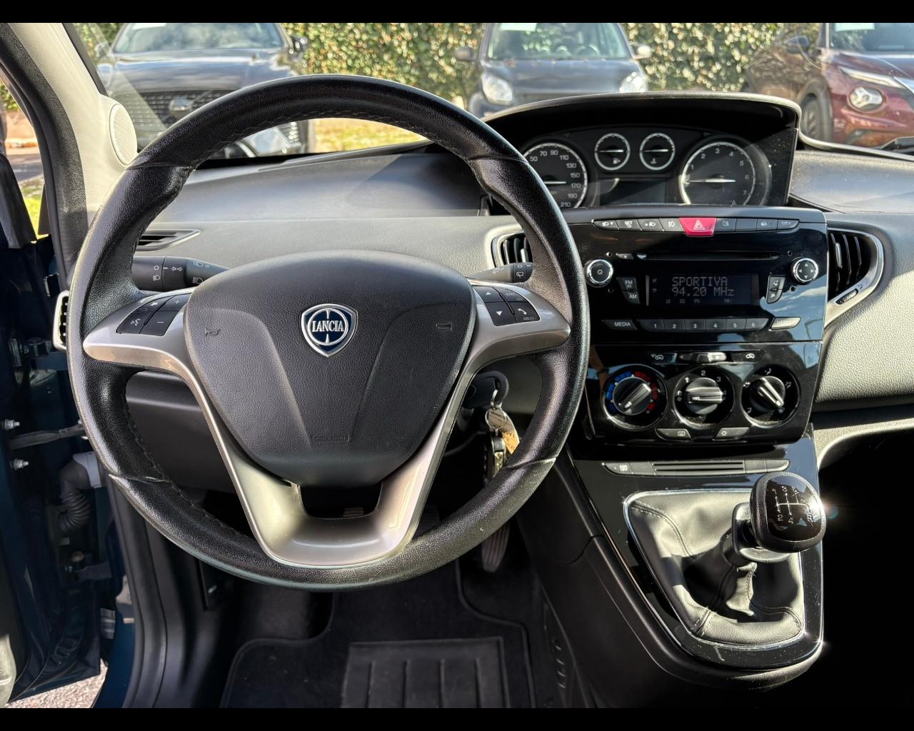 LANCIA Ypsilon 3ª serie - Ypsilon 1.2 69 CV 5 porte 30th Anniversary