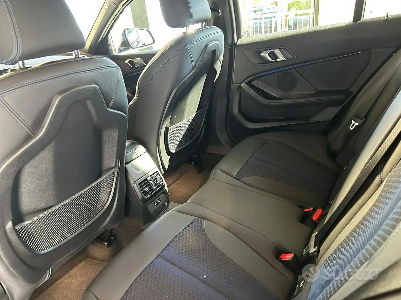 Bmw 118 118i 5p. Msport Exterior