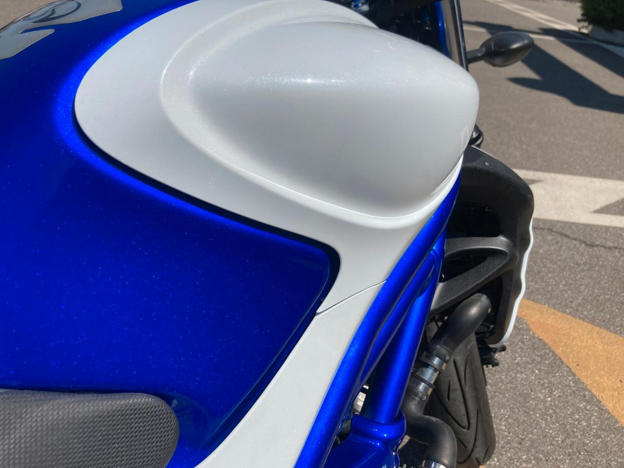 Suzuki Gladius sport