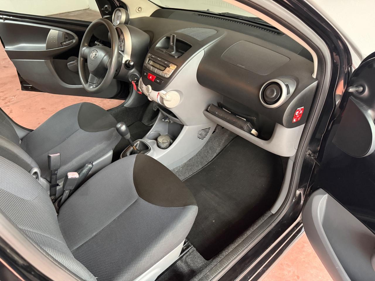 Toyota Aygo 1.0 12V VVT-i 5 porte