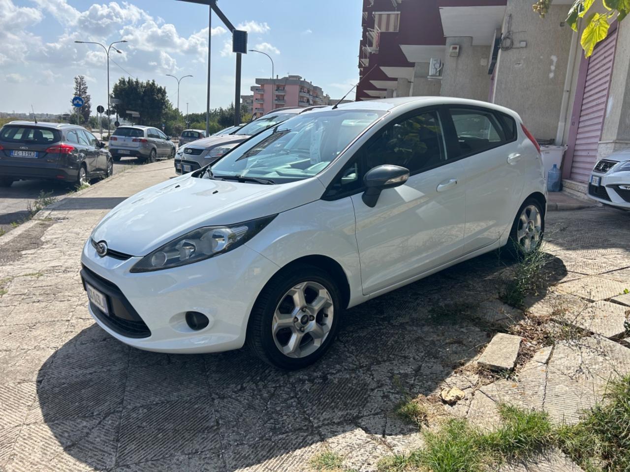 Ford Fiesta 1.4 TDCi 5p. Titanium