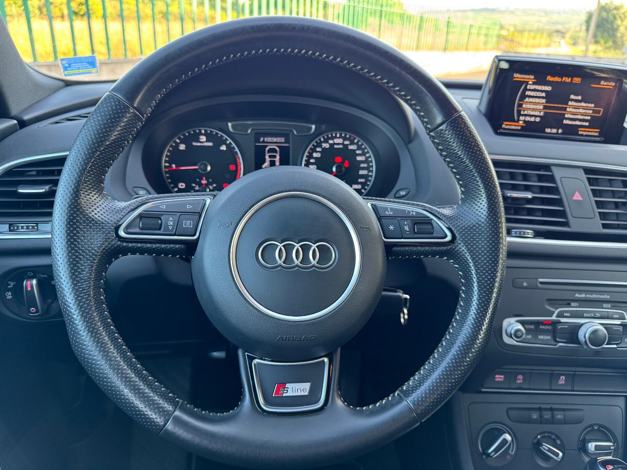 Audi Q3 2.0 TDI 120 CV S tronic S line Edition