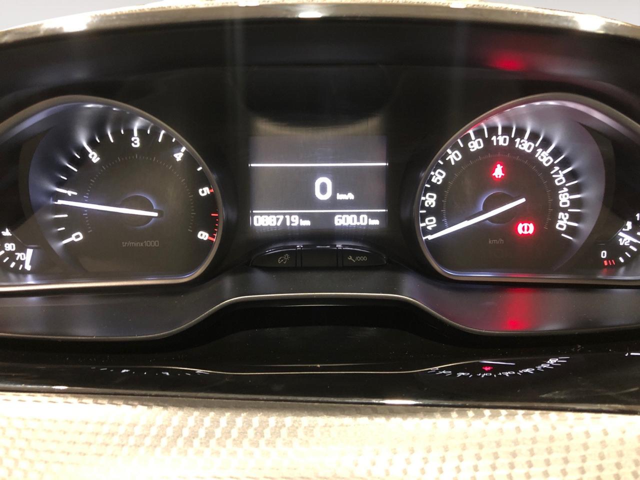 PEUGEOT 208 3p 1.6 bluehdi GT Line s&s 120cv