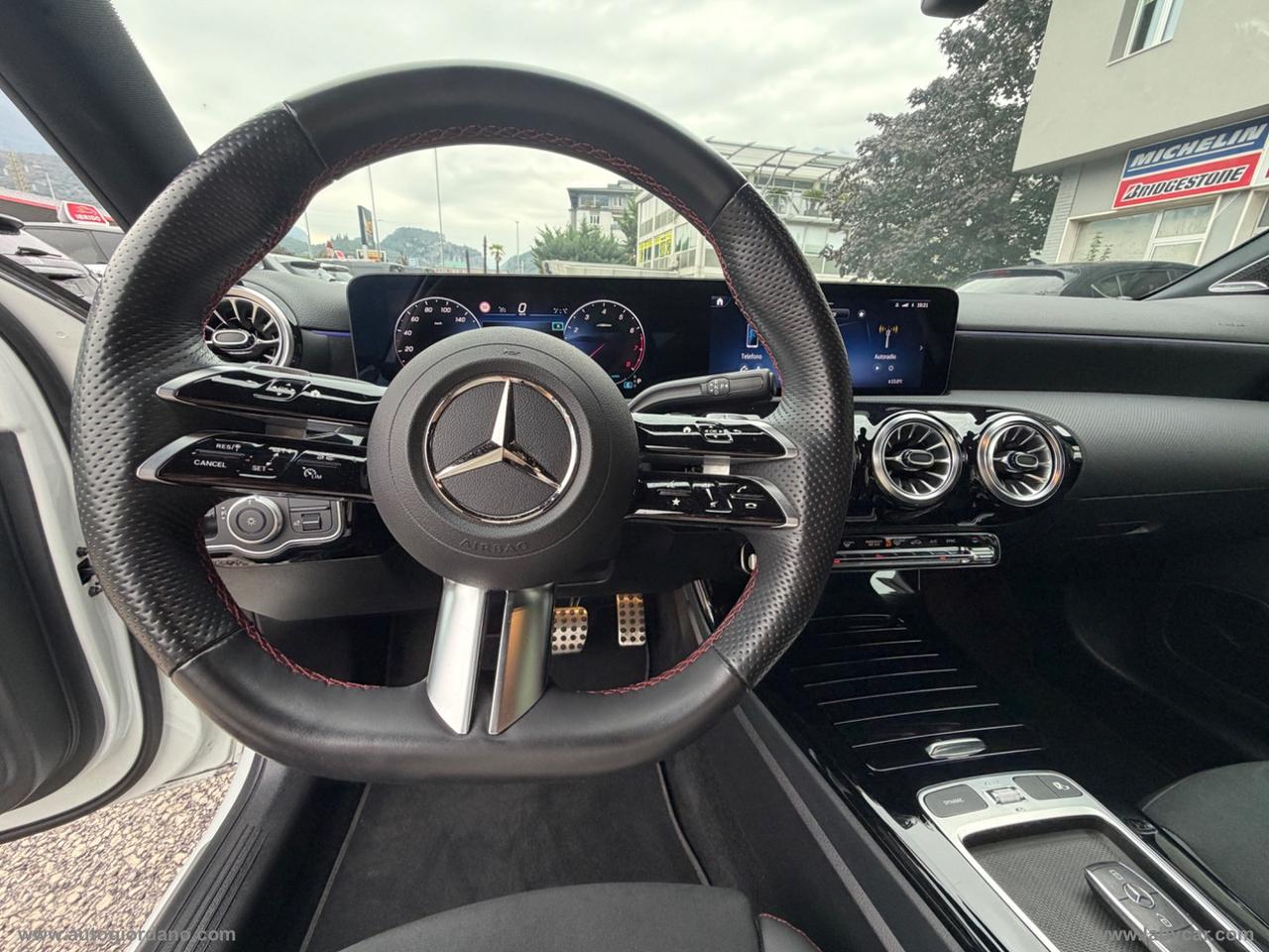 MERCEDES-BENZ A 250 Aut. 4Matic 4p. Prem. Pl. AMG Line