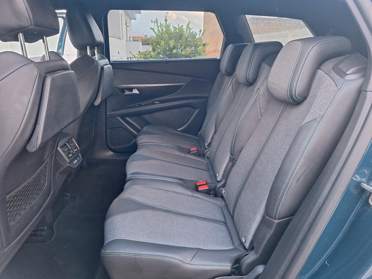 Peugeot 5008 BlueHDi 130 S&S EAT8 Allure Pack Nav+Retrocam