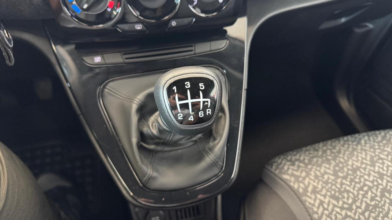 LANCIA Ypsilon III 2021 - Ypsilon 1.0 firefly hybrid Silver s&s 70c