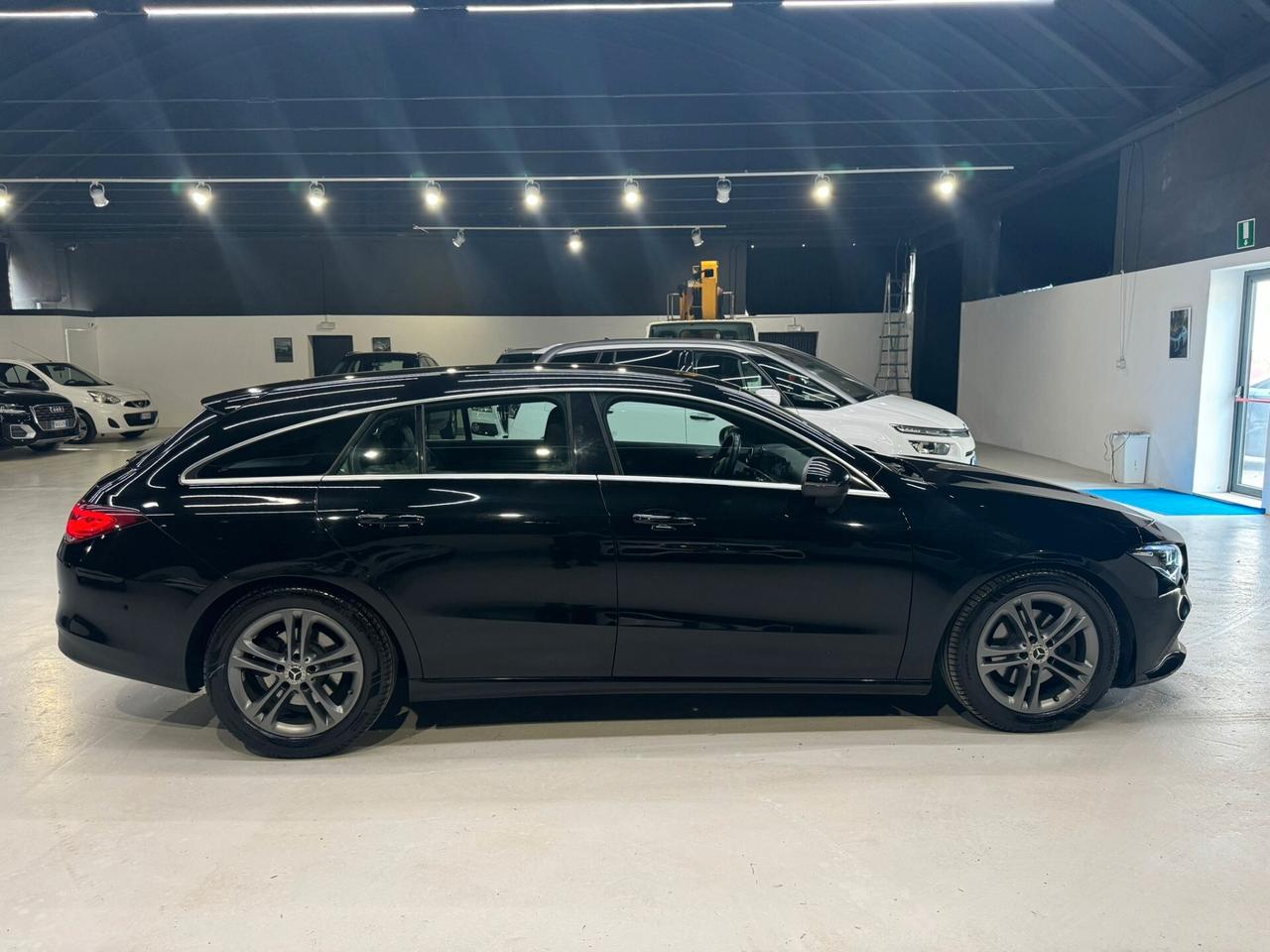 Mercedes-benz CLA 180 Shooting Brake Executive