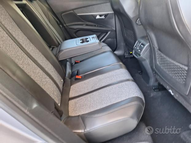 Peugeot 3008 , 1.5 DCI 130cv. Modello Allur