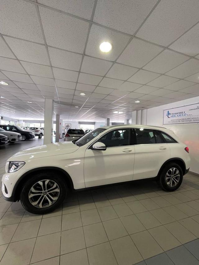 MERCEDES-BENZ GLC 220 d 4Matic Business