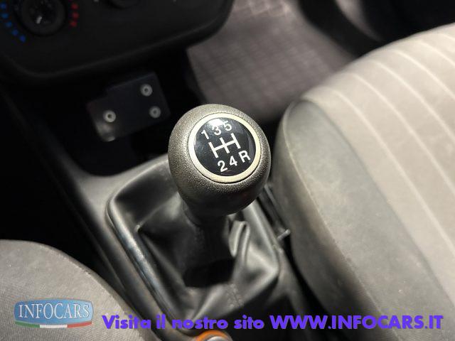 FIAT Punto 1.3 MultiJet 95 CV Street - Neopatentati