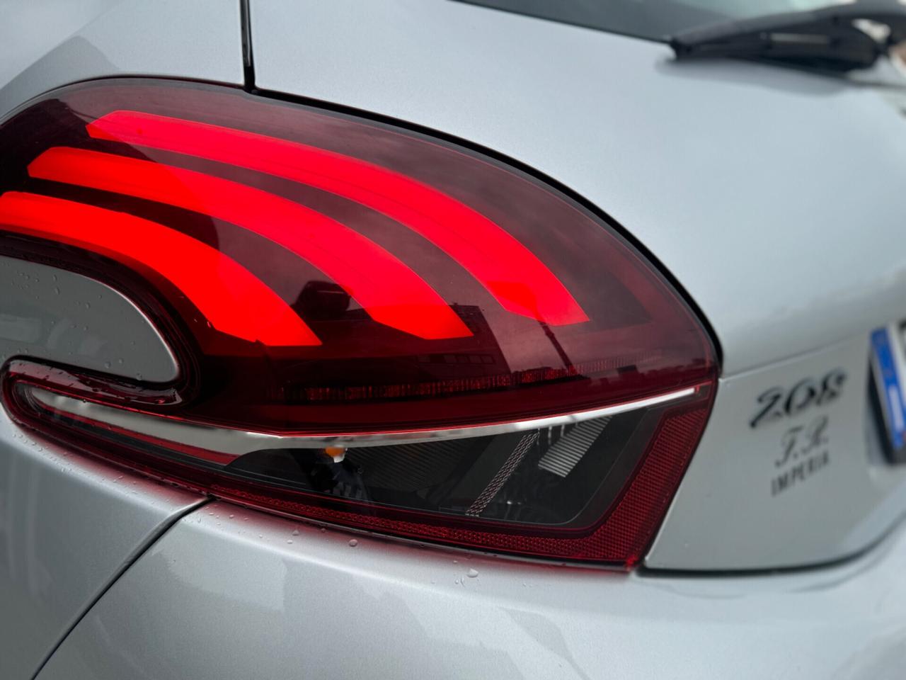 Peugeot 208 PureTech 82 5p. 2017 ok neopatentati