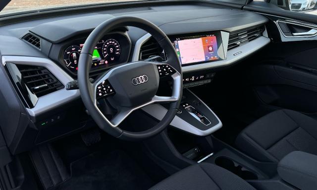 AUDI Q4 e-tron Advanced