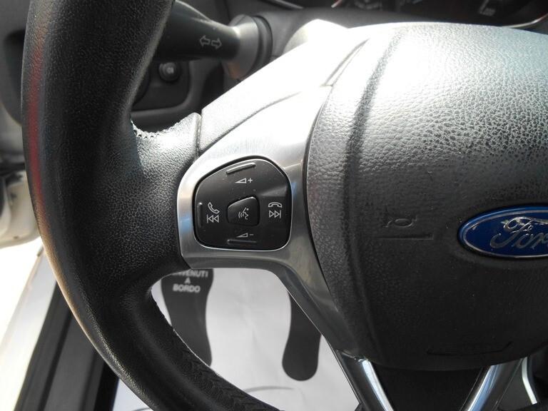 Ford Fiesta 1.4 5 porte CON IMPIANTO G.P.L