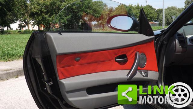BMW Z4 ( E85 ) 2.2i roadster con interni in pelle rossa