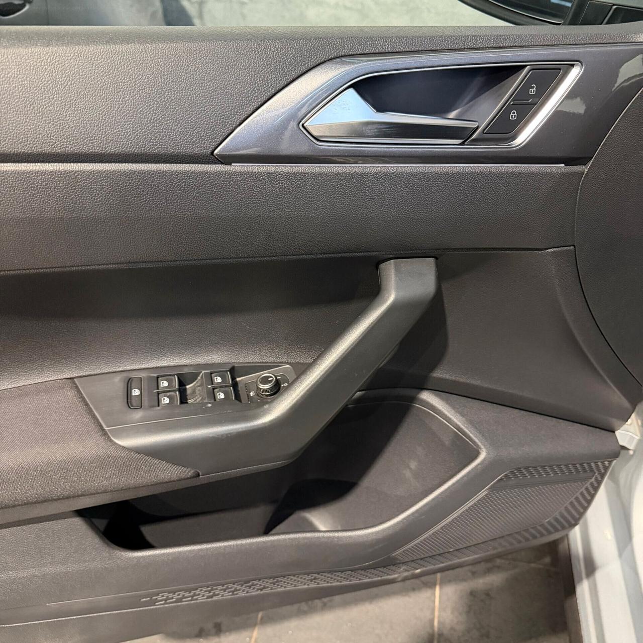 Volkswagen Polo R-LINE 1.6 TDI 95 CV DSG 5p. IVA ESPOSTA