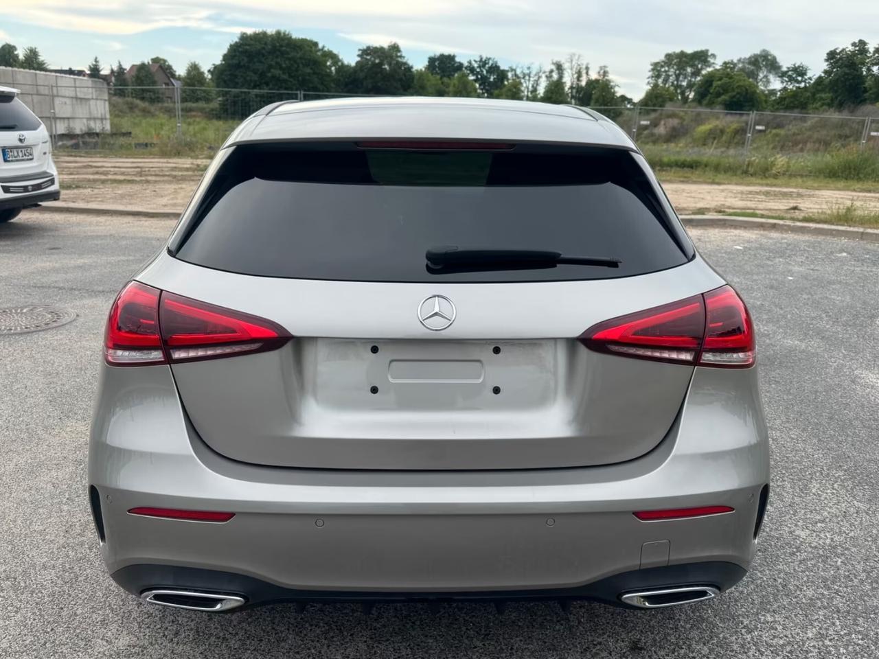 Mercedes-benz A 180 Premium AMG 136CV MBUX