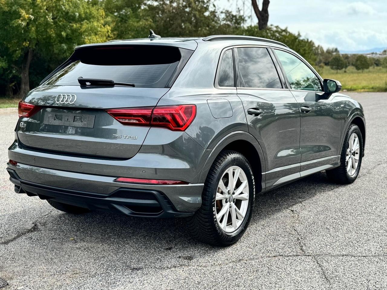 Audi Q3 35 TFSI 150cv S-line Matrix