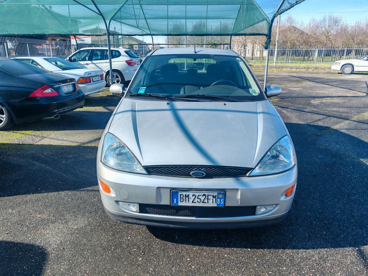 Ford Focus 1.6i 16V cat 5p.