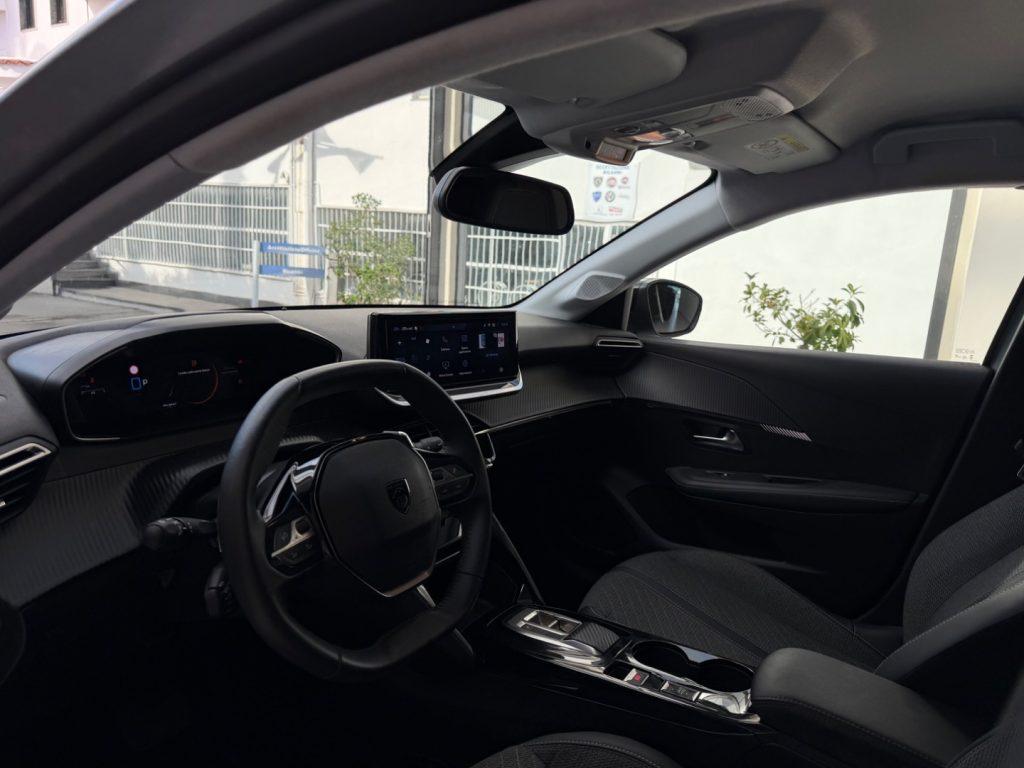 Peugeot 208 Hybrid 110 e-DCS6 Allure da €199,00 mensili