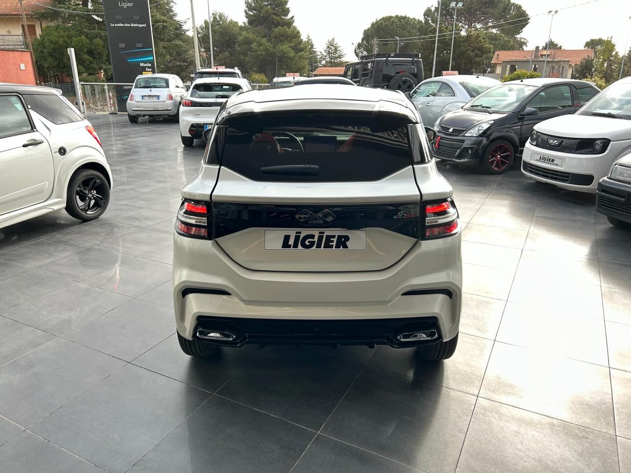 Ligier JS50 DCI Bianco Perla Ultimate