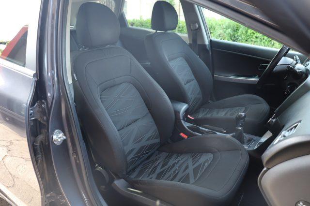 KIA cee'd 1.4 CVVT SW Navi Tel USB Android Apple NEOPATENTAT