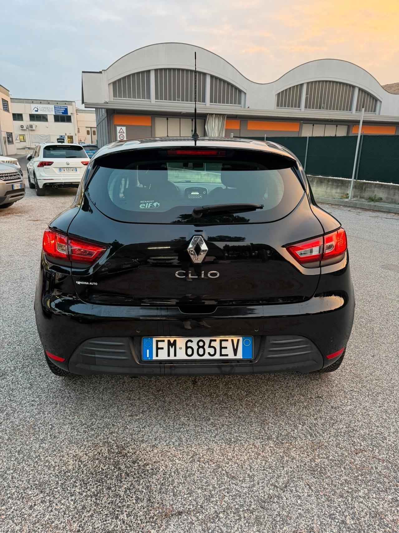 Renault Clio 1.2 75CV 5 porte Zen