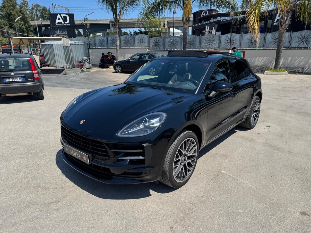 Porsche Macan 2.0 pari al nuovo