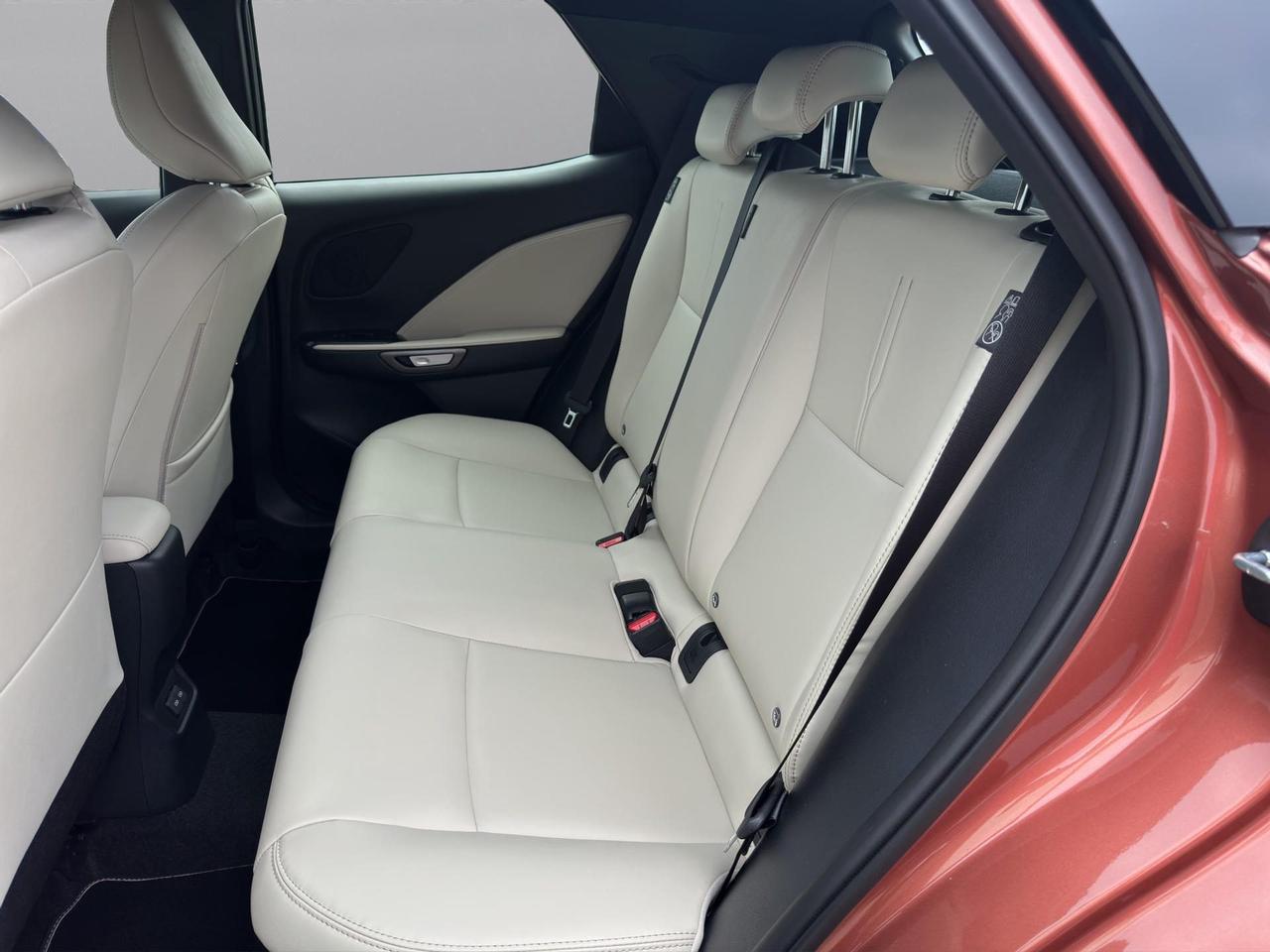 Lexus LBX 1.5 hybrid Elegant 2wd