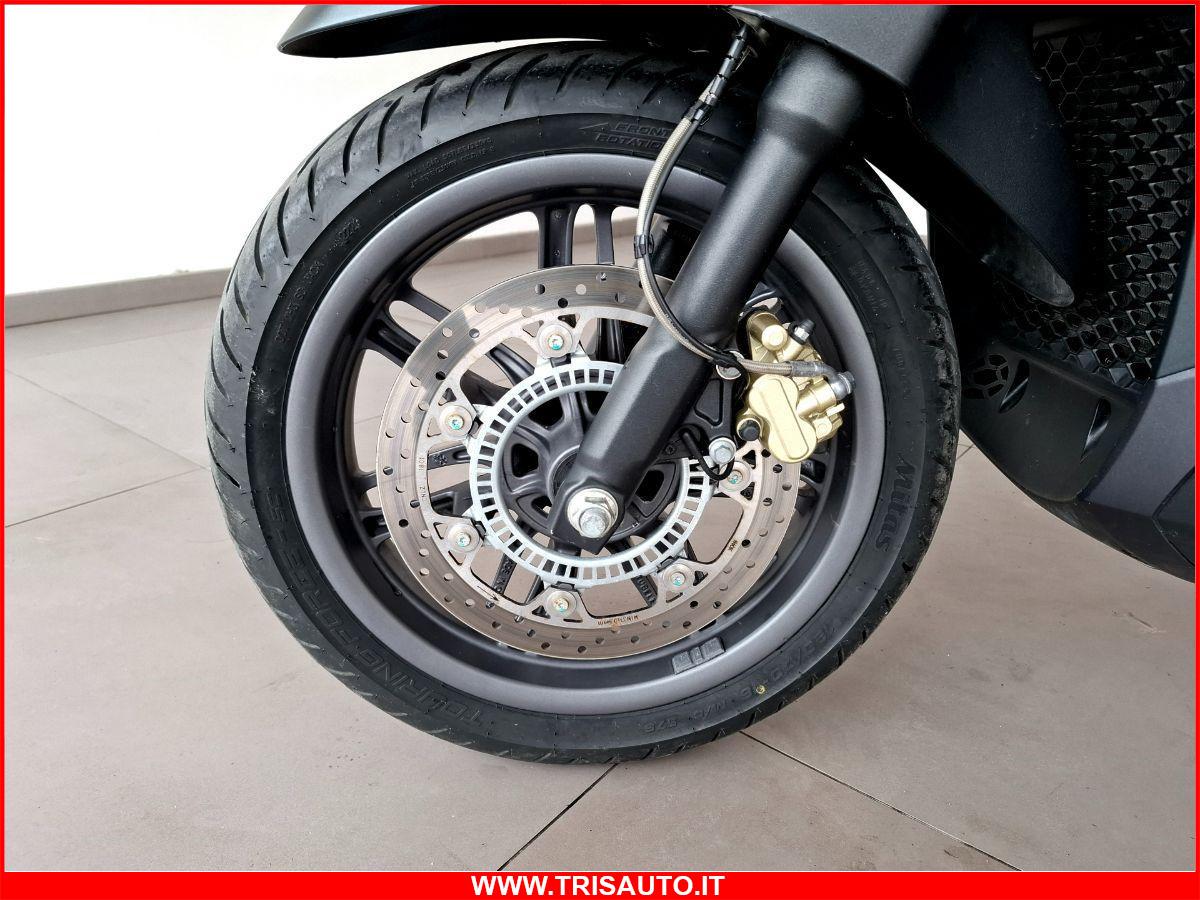 Piaggio Beverly 400ie S Abs-Asr (PARABREZZA)