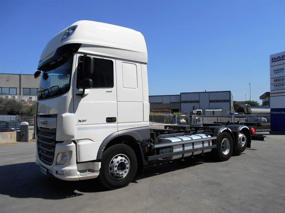 FAR XF 450 6x2 Casse Mobili