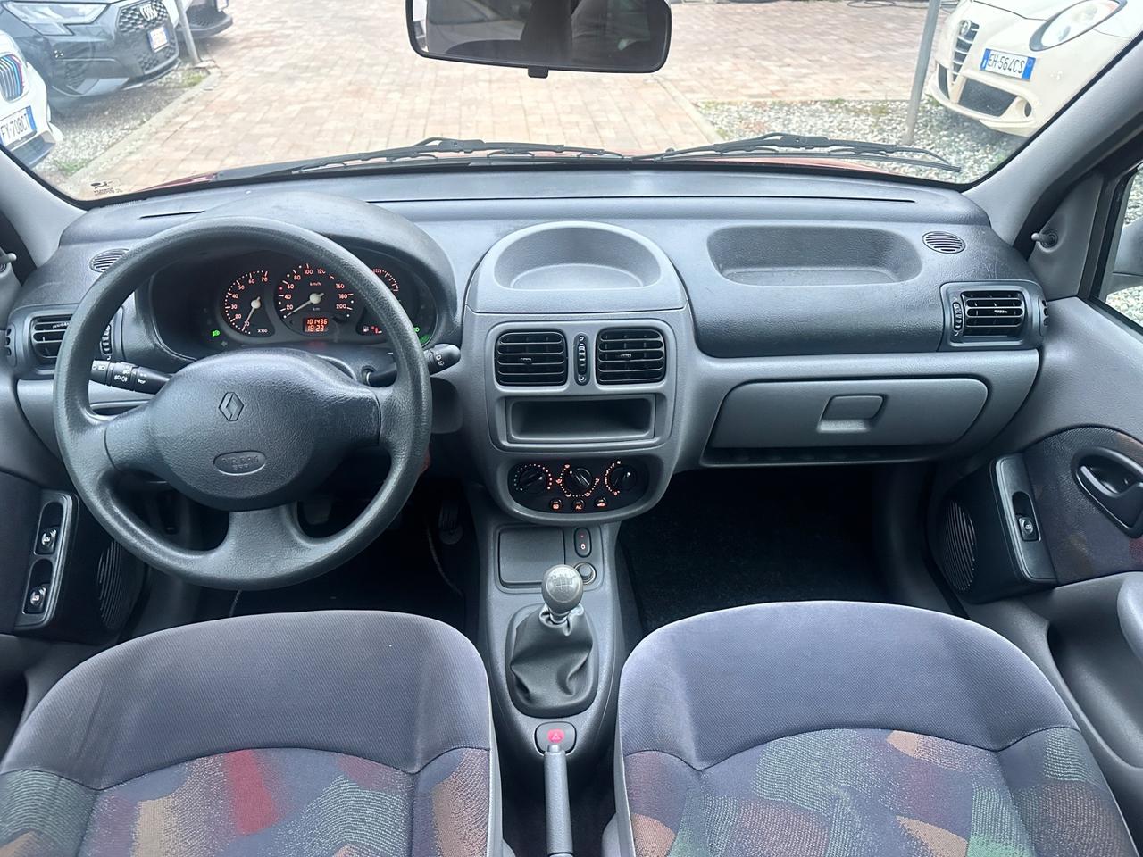 Renault Clio 1.4 cat 5 porte RXE