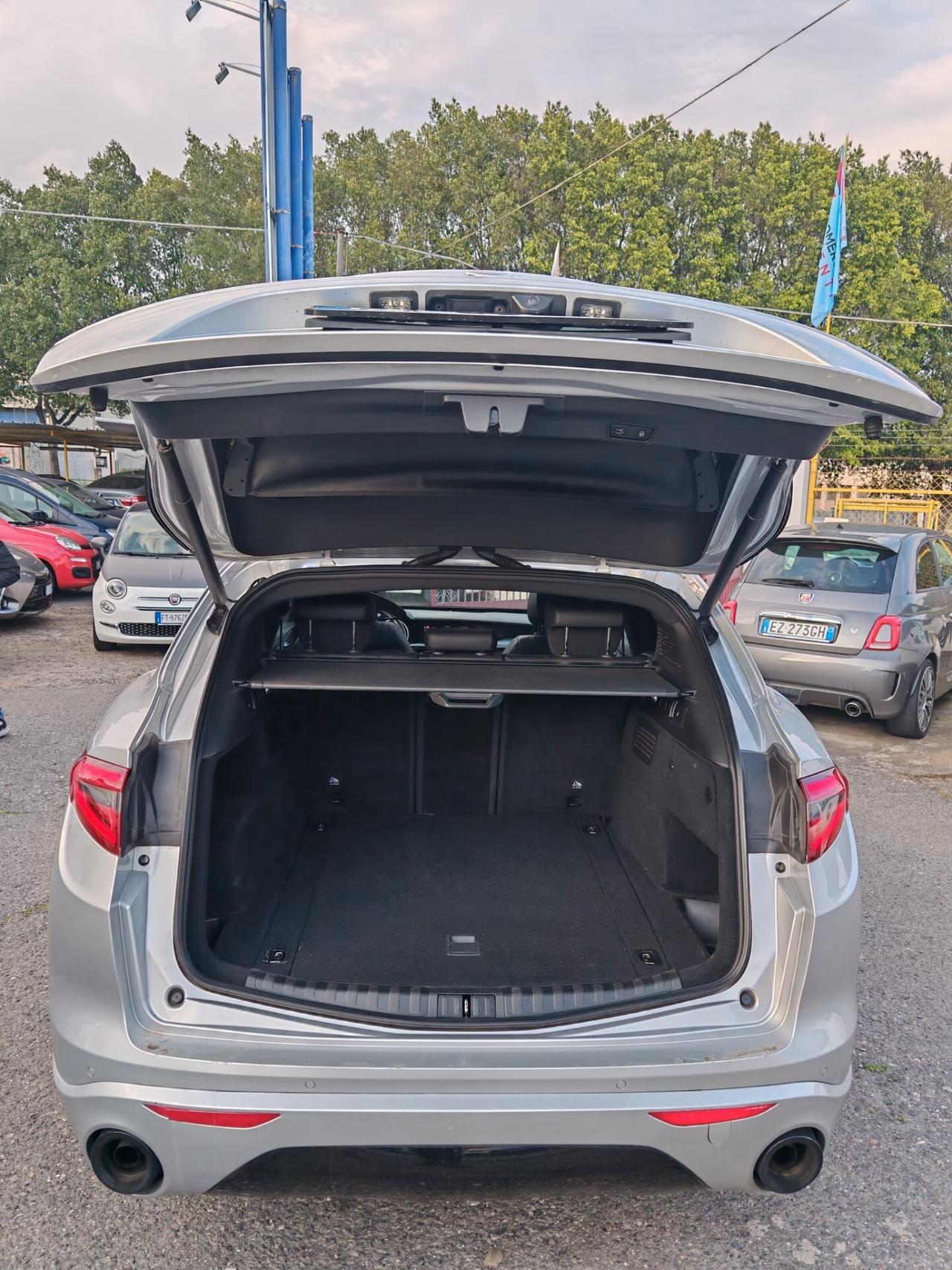 Alfa Romeo Stelvio 2.2 Turbodiesel 210 CV AT8 Q4 Veloce