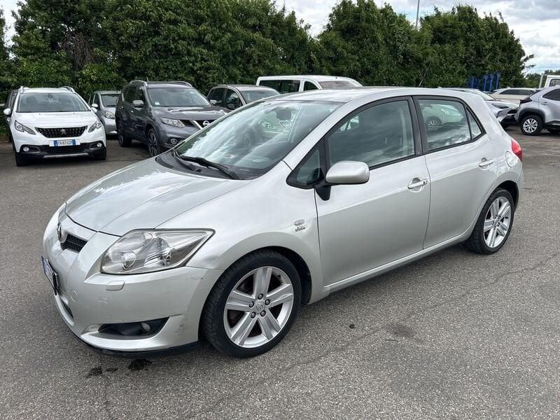 Toyota Auris 2.2 D-Cat 5 porte
