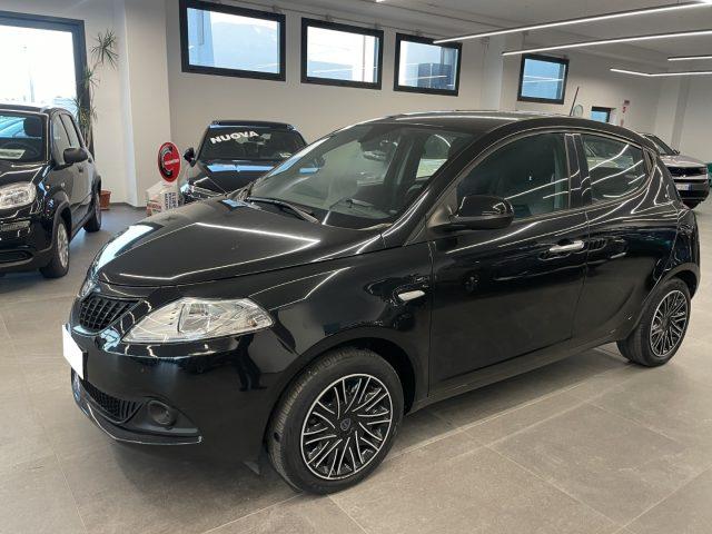 LANCIA Ypsilon 1.0 69 CV Hybrid Silver