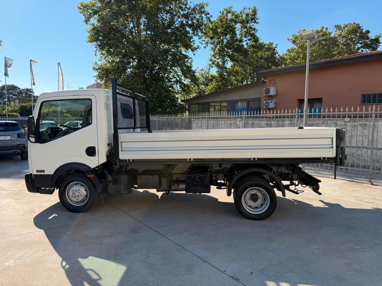 Nissan Cabstar 35.13 2.5 TDI 130CV RIBALTABILE