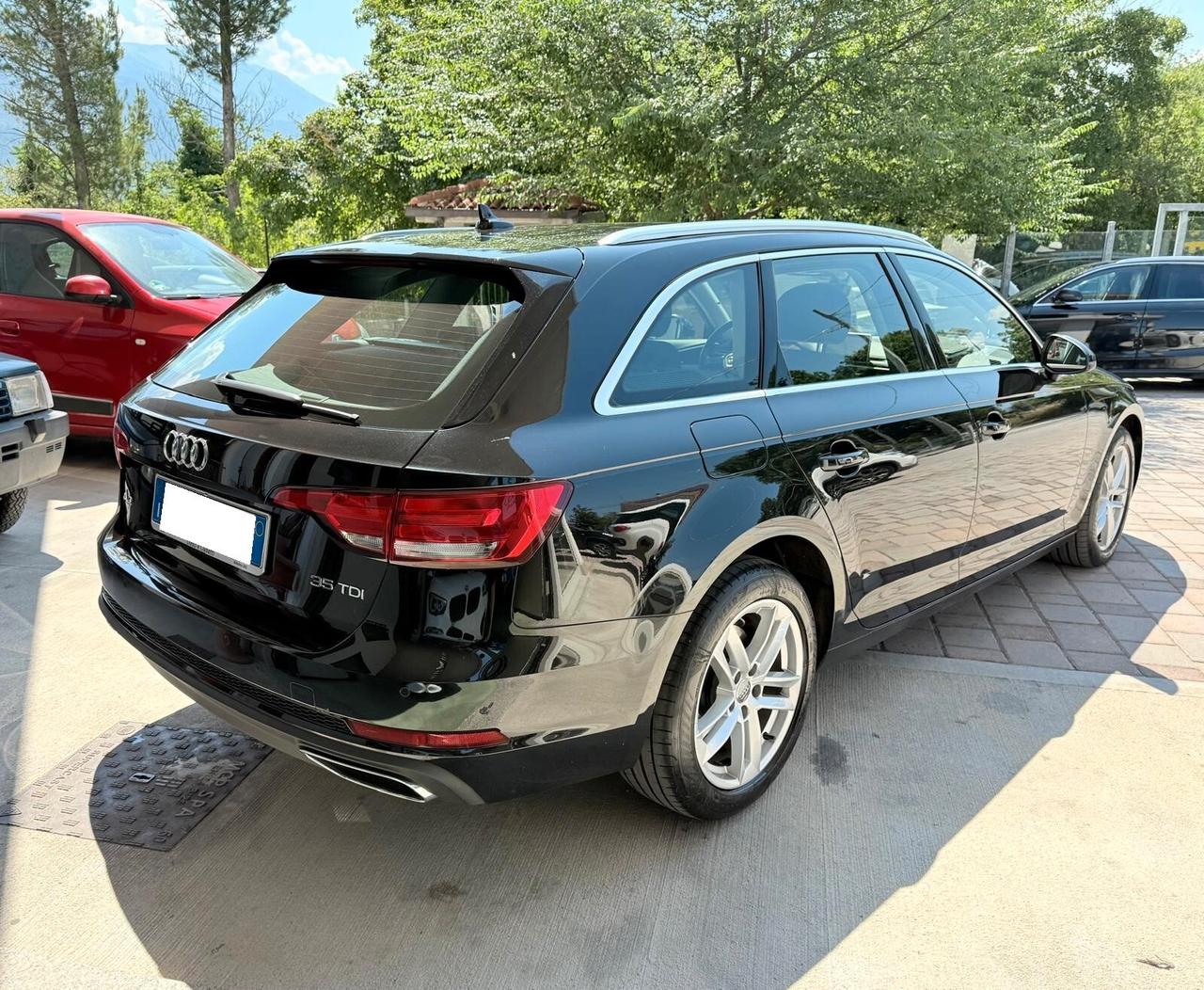 Audi A4 Avant 35 TDI S tronic Business