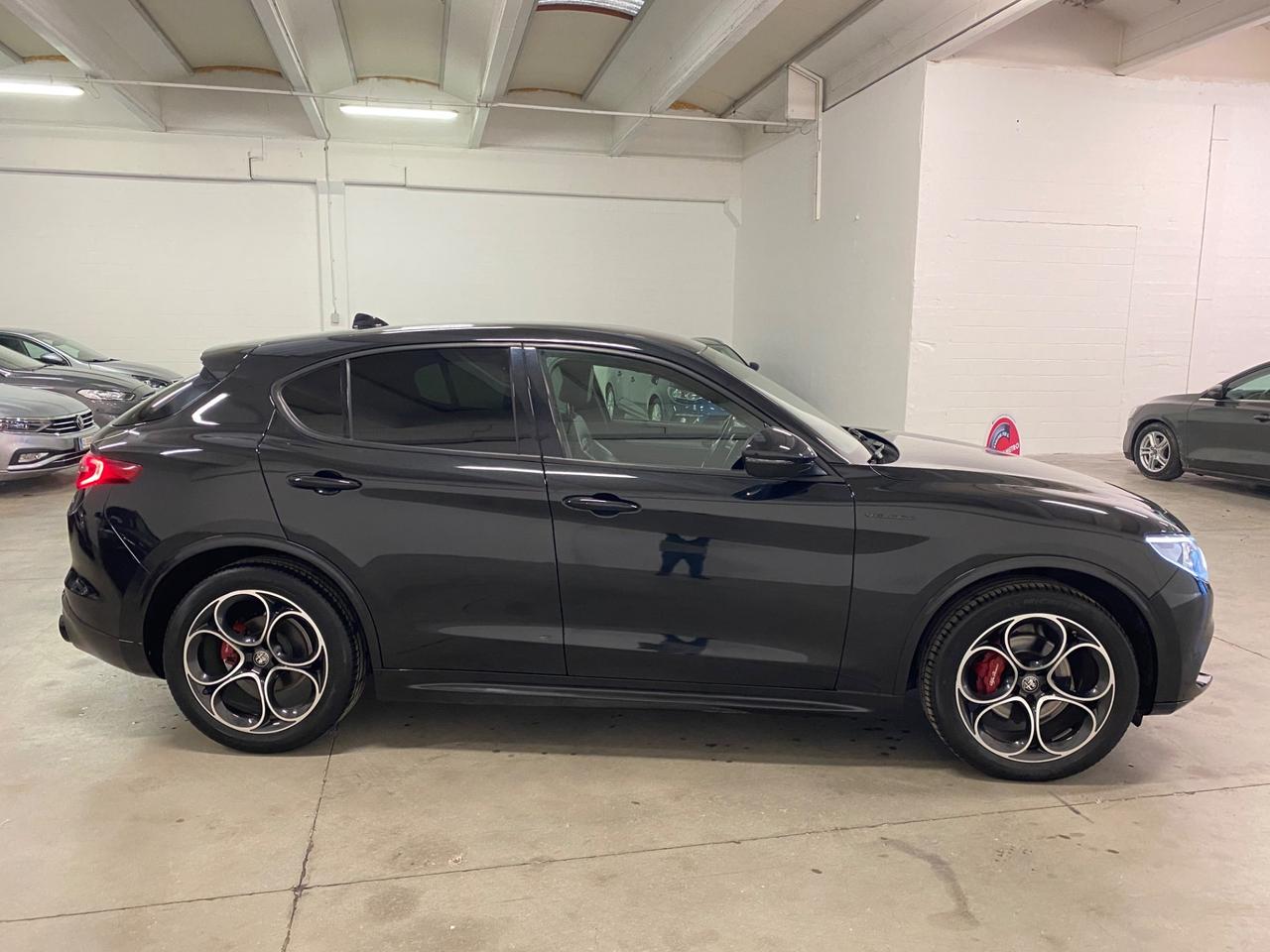 Alfa Romeo Stelvio BLACK EDITION 2.2 210 CV AT8 Q4 Veloce