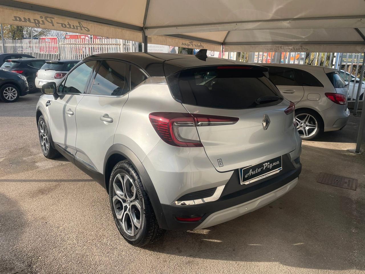 Renault Captur Full Hybrid E-Tech Intens