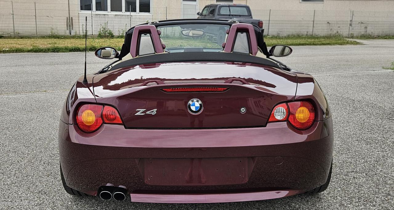 Bmw Z4 3.0i Roadster Merlot-Rot