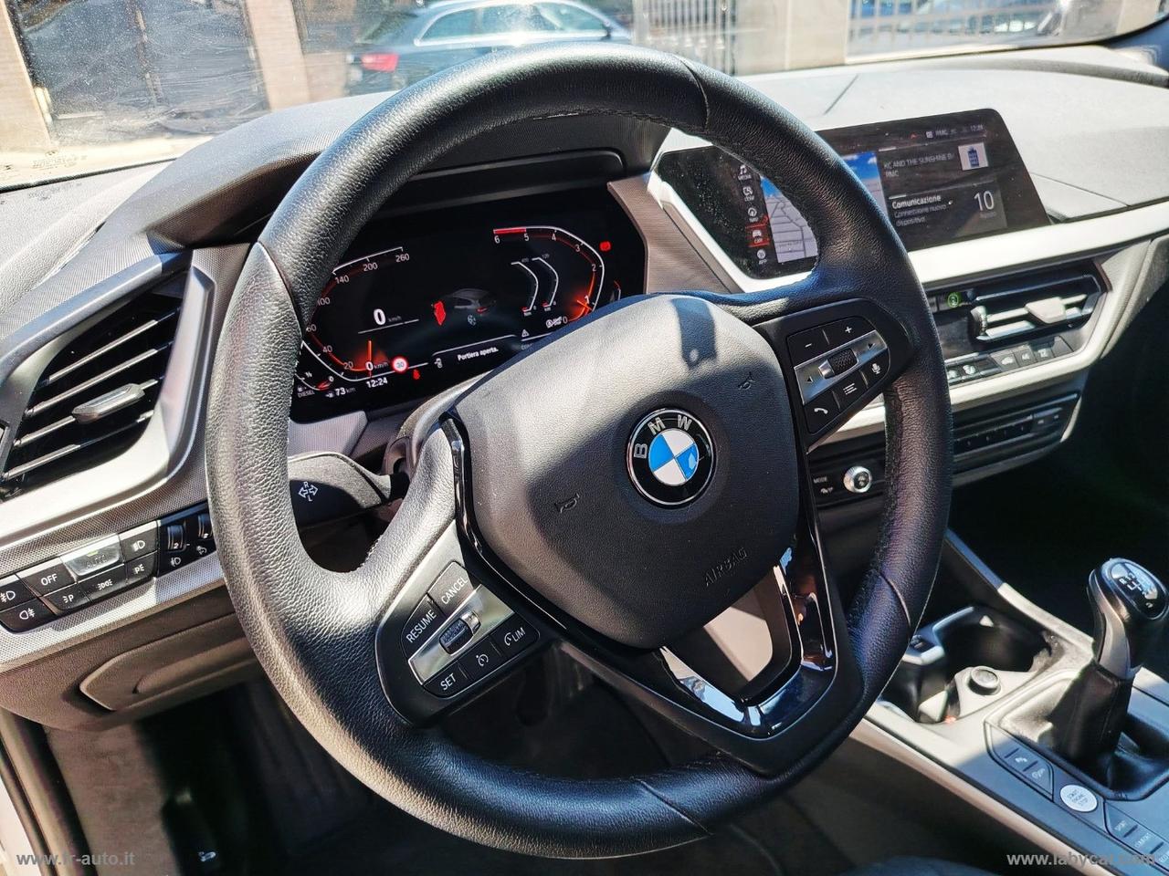 BMW 118d 5p. Msport Exterior